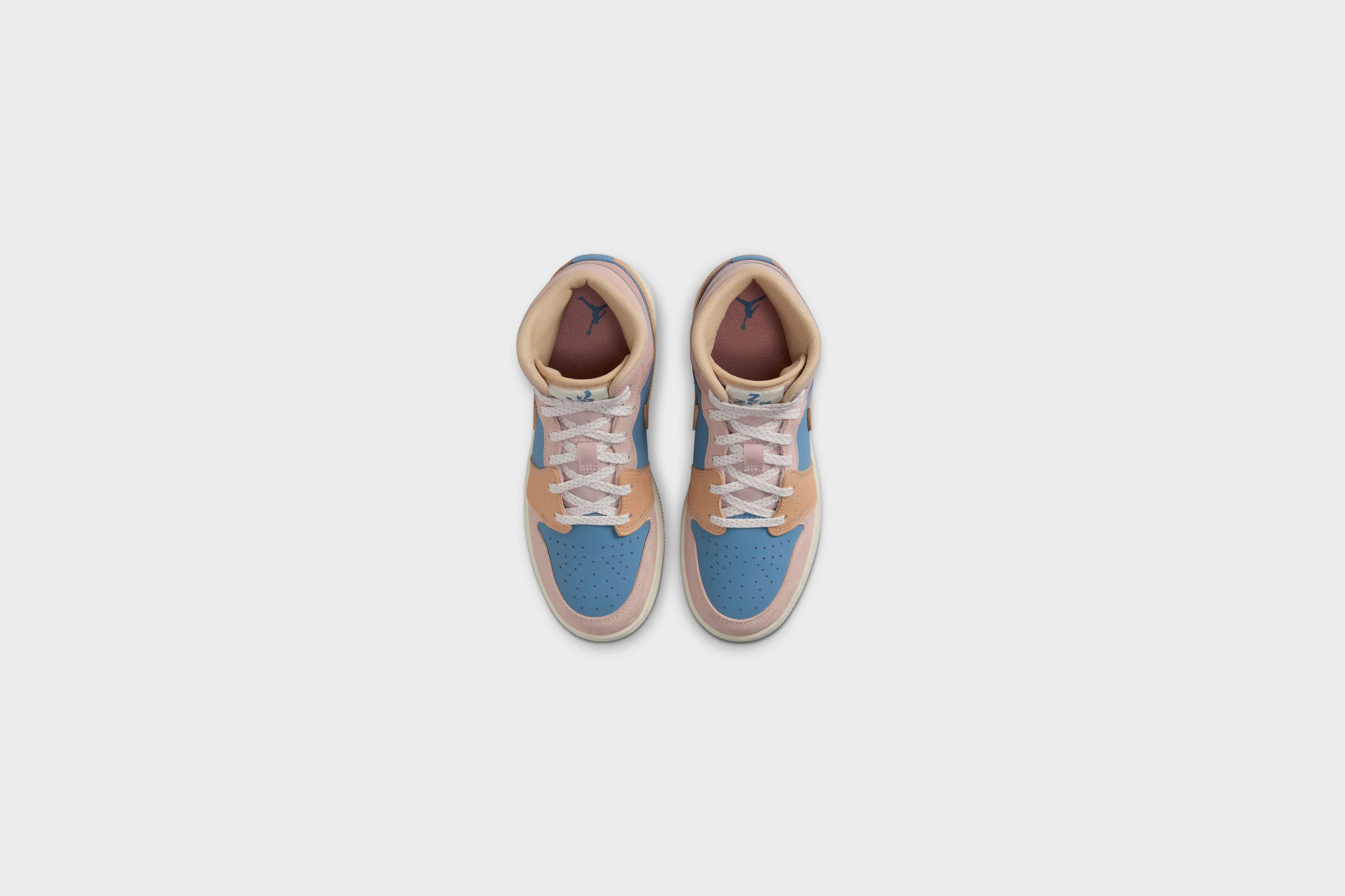 Air Jordan 1 Mid Sneaker School (GS) (Aegean Storm/Hemp-Pink Oxford)