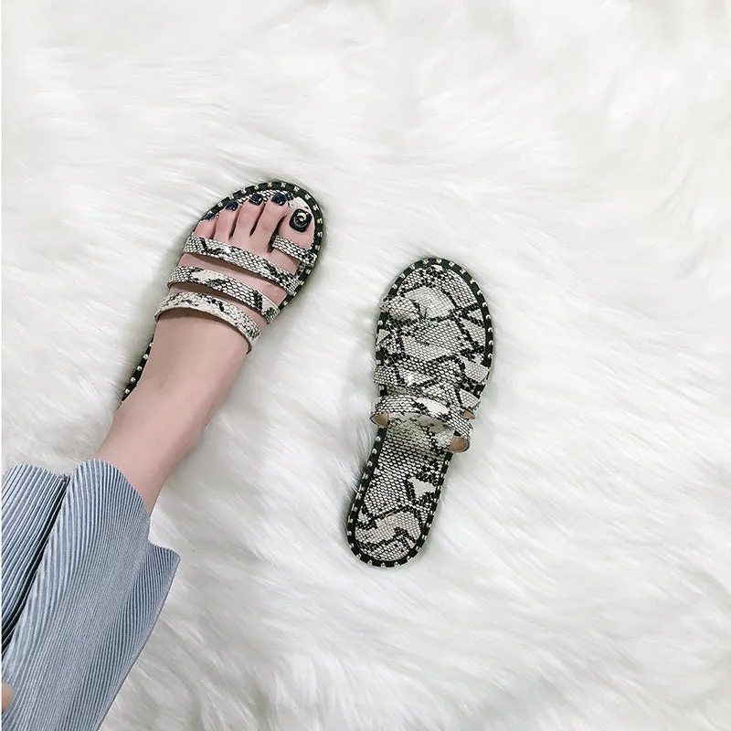 BOOPDO DESIGN STRAP DETAIL SANDALS IN SNAKE