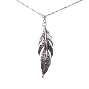 CA24 Feather Necklace