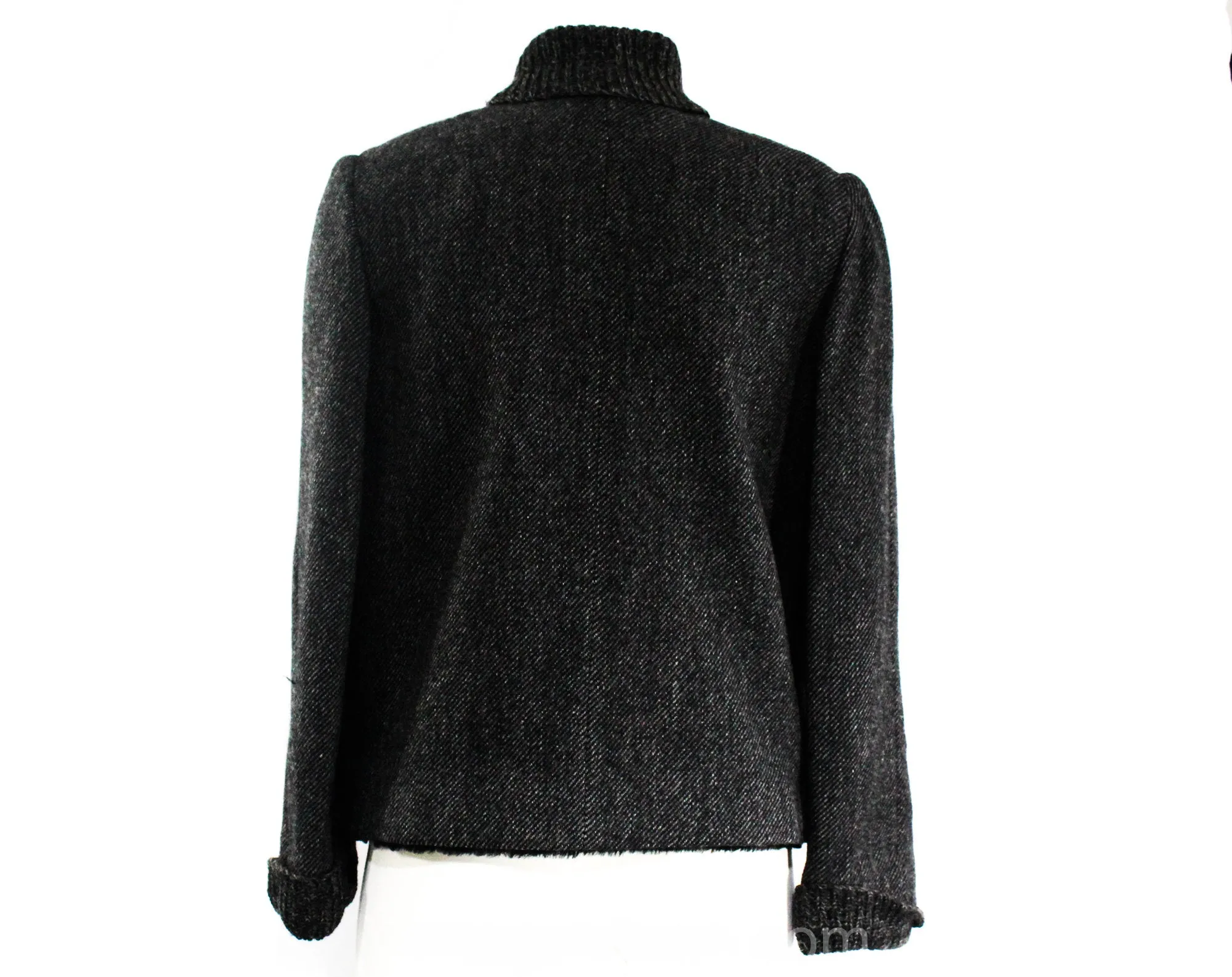Size 6 Mod Wool Jacket - Beautiful 1960s Modernist Gray Tweed Beatnik Coat with Knit Collar & Cuffs - Pockets - Faux Fur Lining - Bust 36