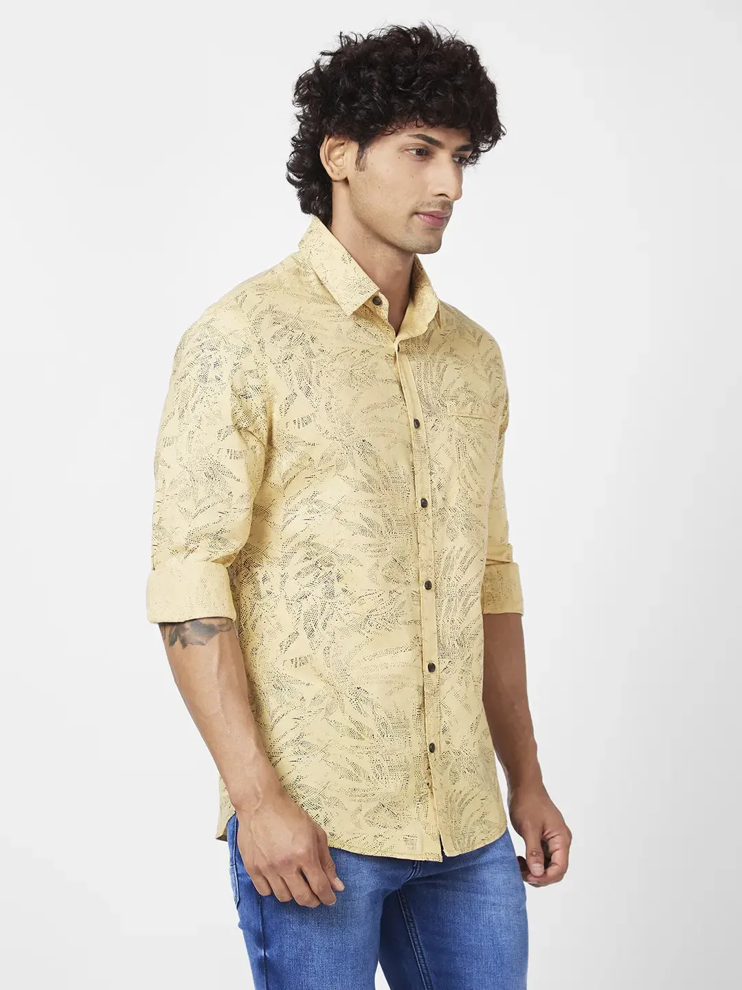 Spykar Men S and Khaki Slub Regular Slim Fit Full Sleeve Casual Floral Print Shirt