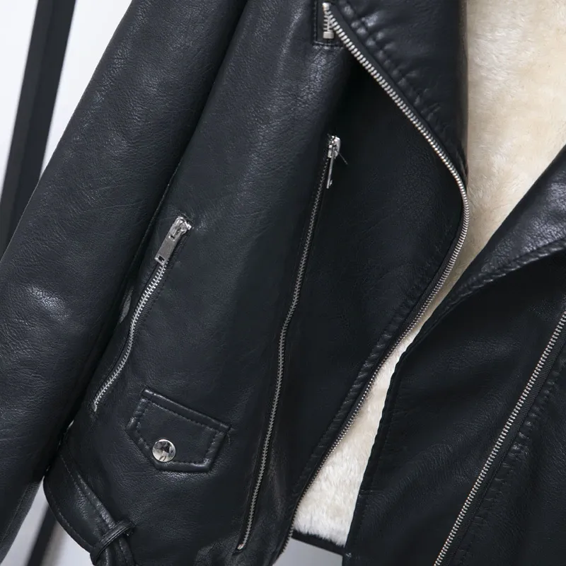 Women's Winter Slim PU Leather Coat With Detachable Fur