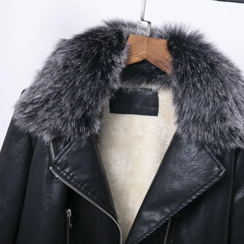 Women's Winter Slim PU Leather Coat With Detachable Fur